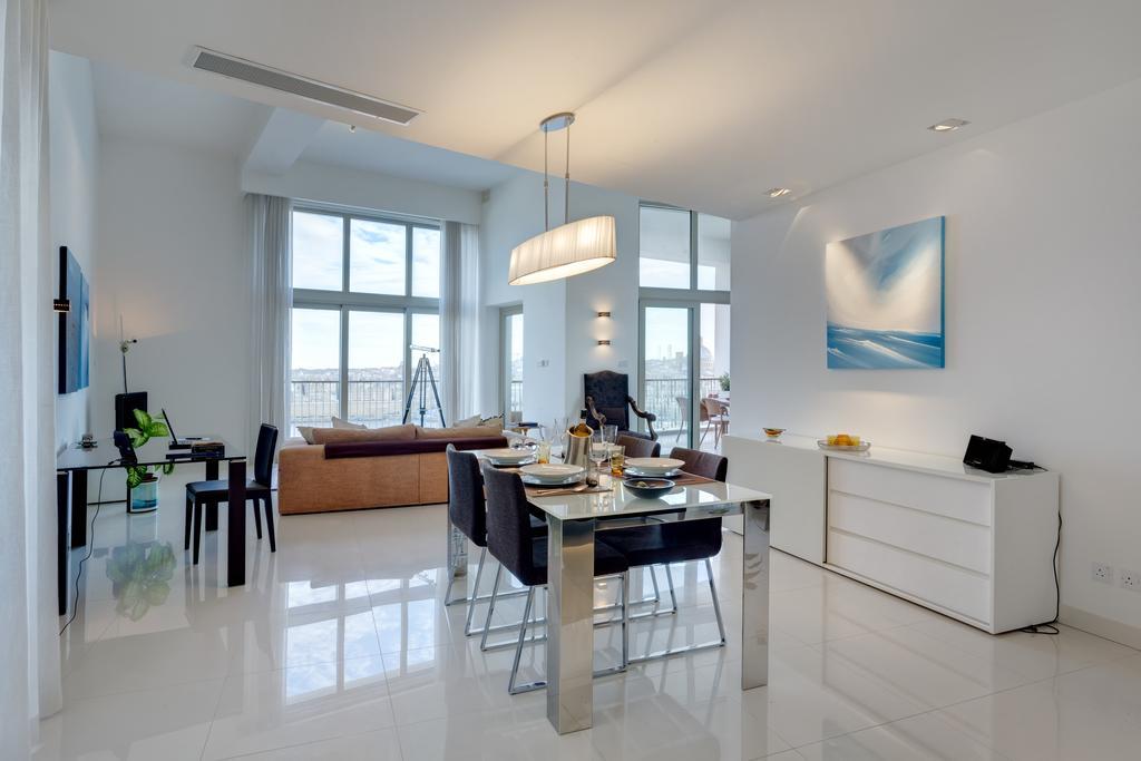 Marvellous In Tigne Point Sliema